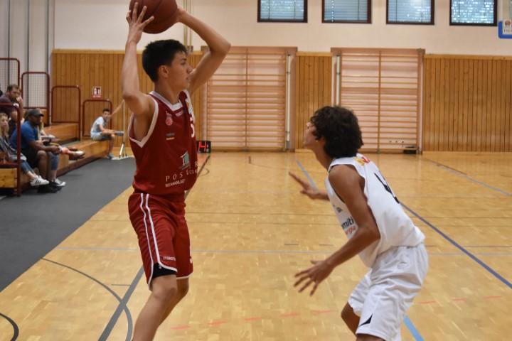 Simon Ulshöfer (links, Regnitztal Baskets), Copyright: Brose Bamberg Youngsters