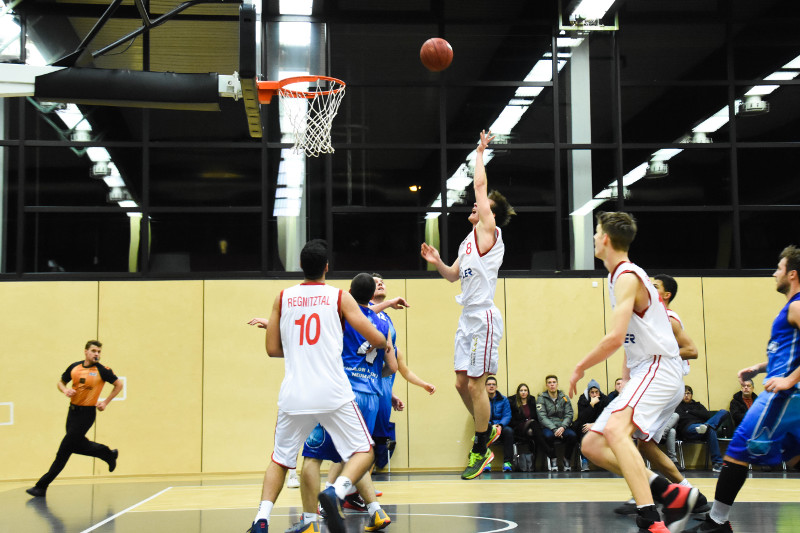 Heinrich Ueberall (mittig, Regnitztal Baskets), Copyright: Brose Bamberg Youngsters