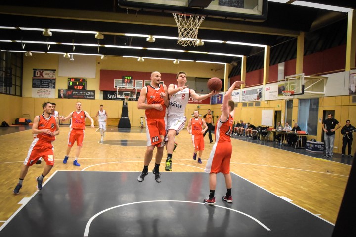 Heinrich Ueberall (mittig, Regitztal Baskets), Copyright: Brose Bamberg Youngsters