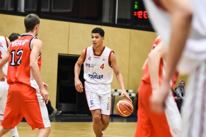 Nicholas Tischler (weißes Trikot, Regnitztal Baskets / Regio2), Copyright Brose Bamberg Youngsters – Lina Ahlf